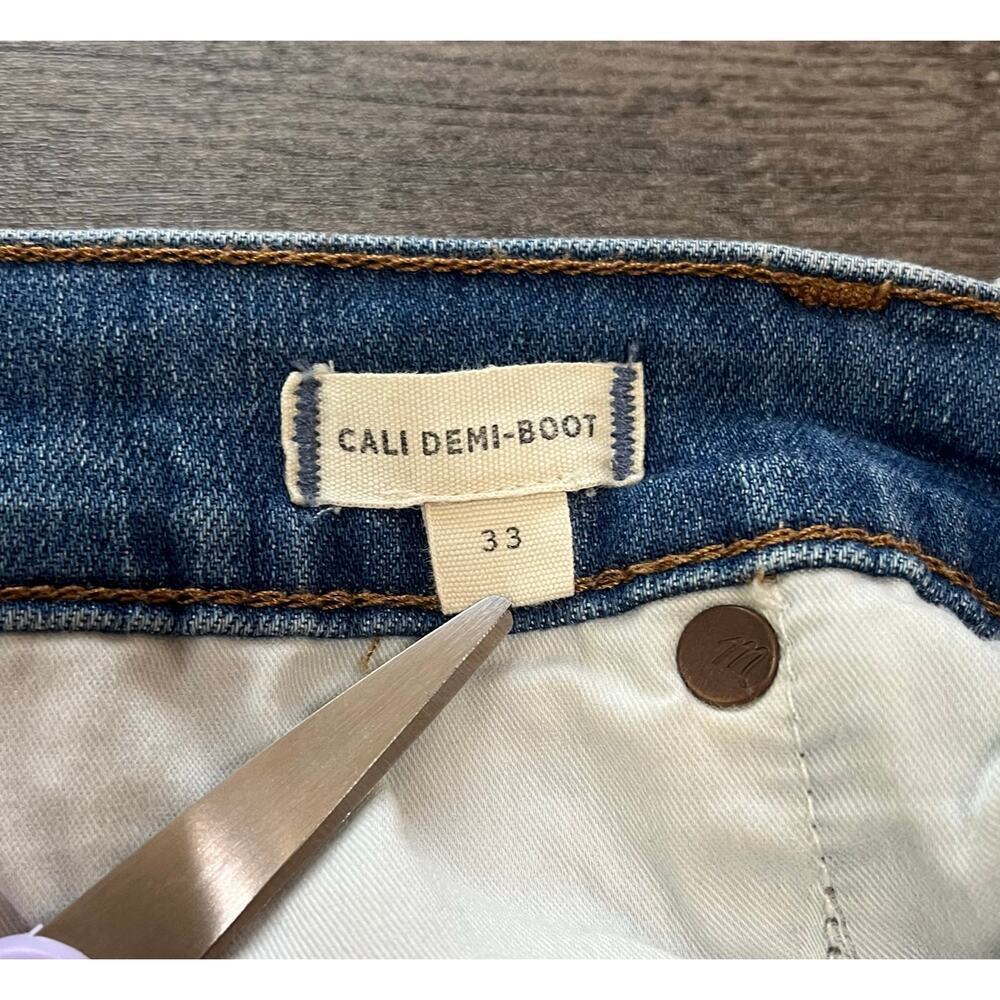 Madewell Women's Cali Demi-Boot Cut Jeans, Size 33, Style #K7978 - Picture 5 of 11